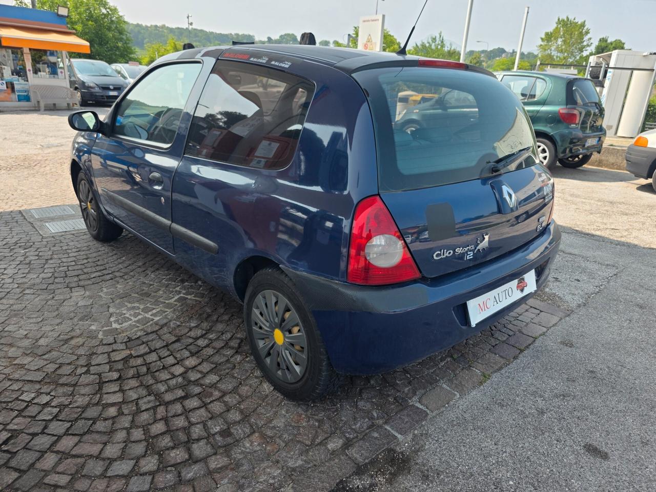 Renault Clio Storia 1.2 3 porte con 265.000km Gpl
