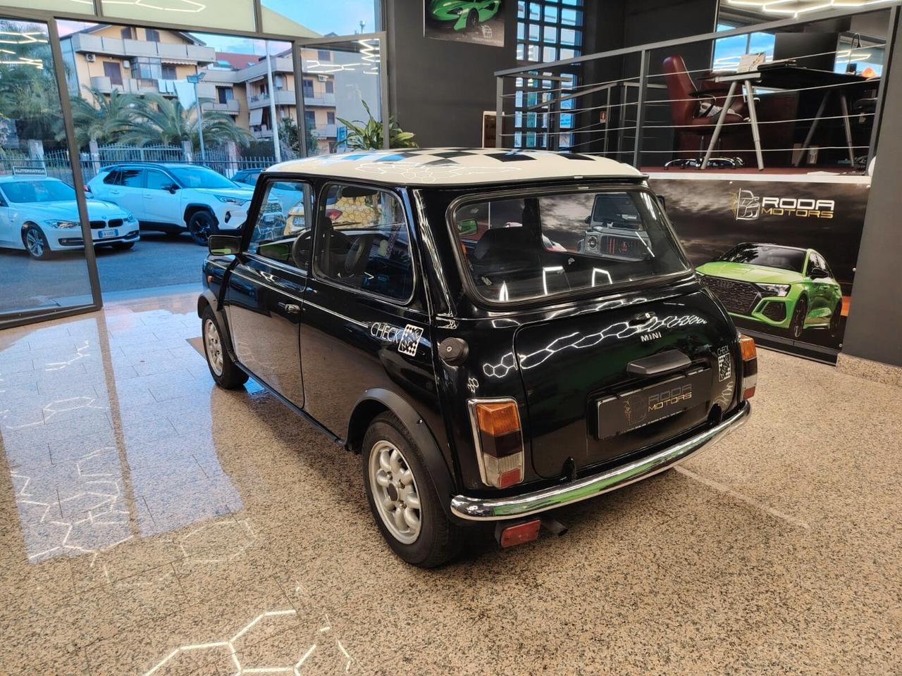 Austin Mini Checkmate