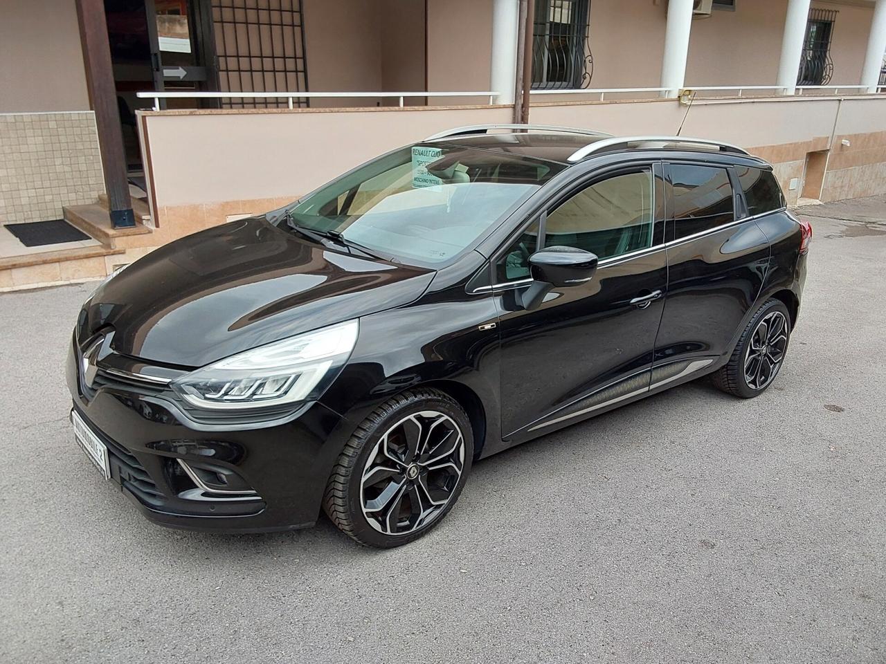 Renault Clio Sporter 1.5 dCi 90 CV Moschino Intens