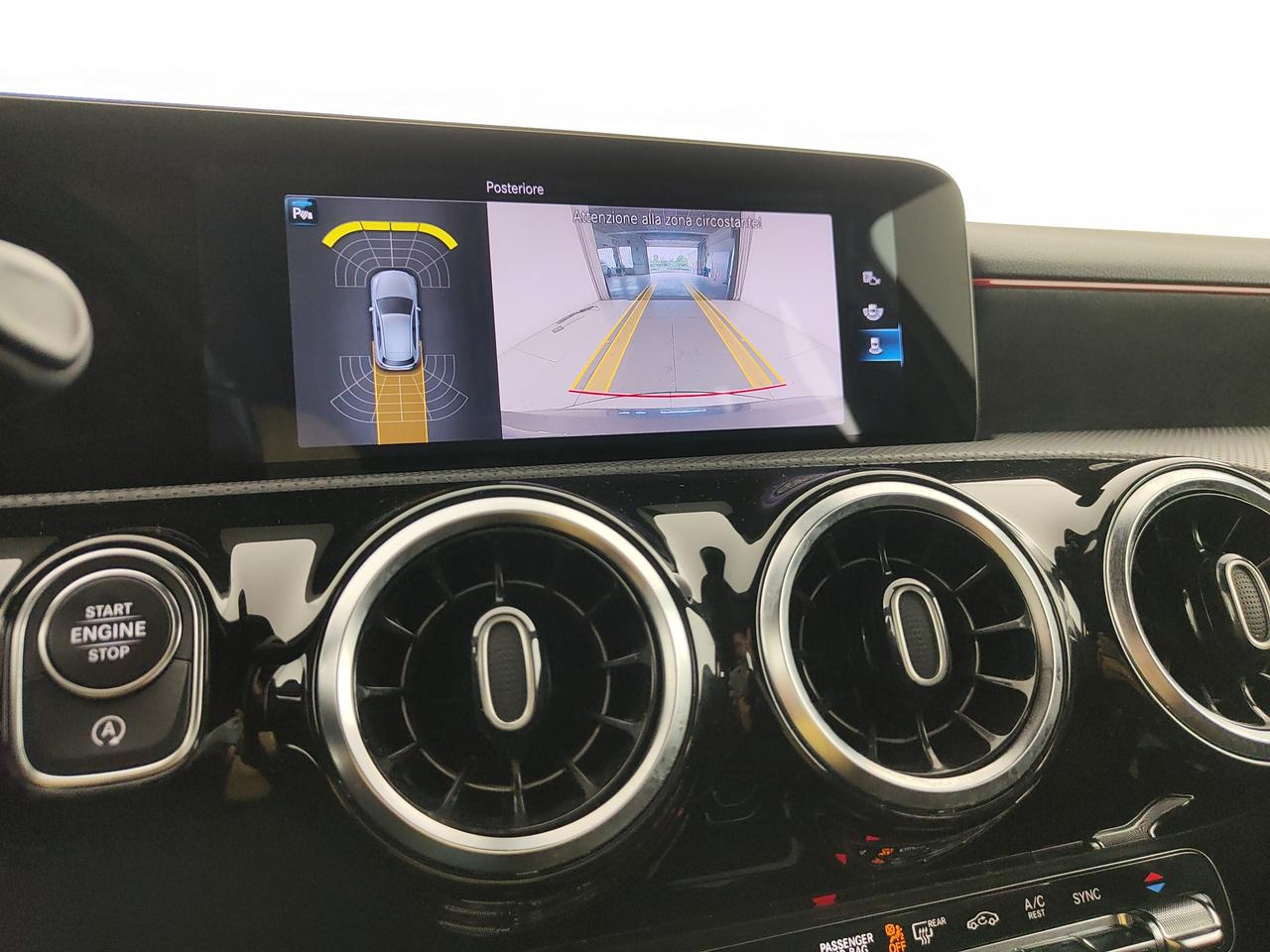 Mercedes-Benz A 200 d Premium auto
