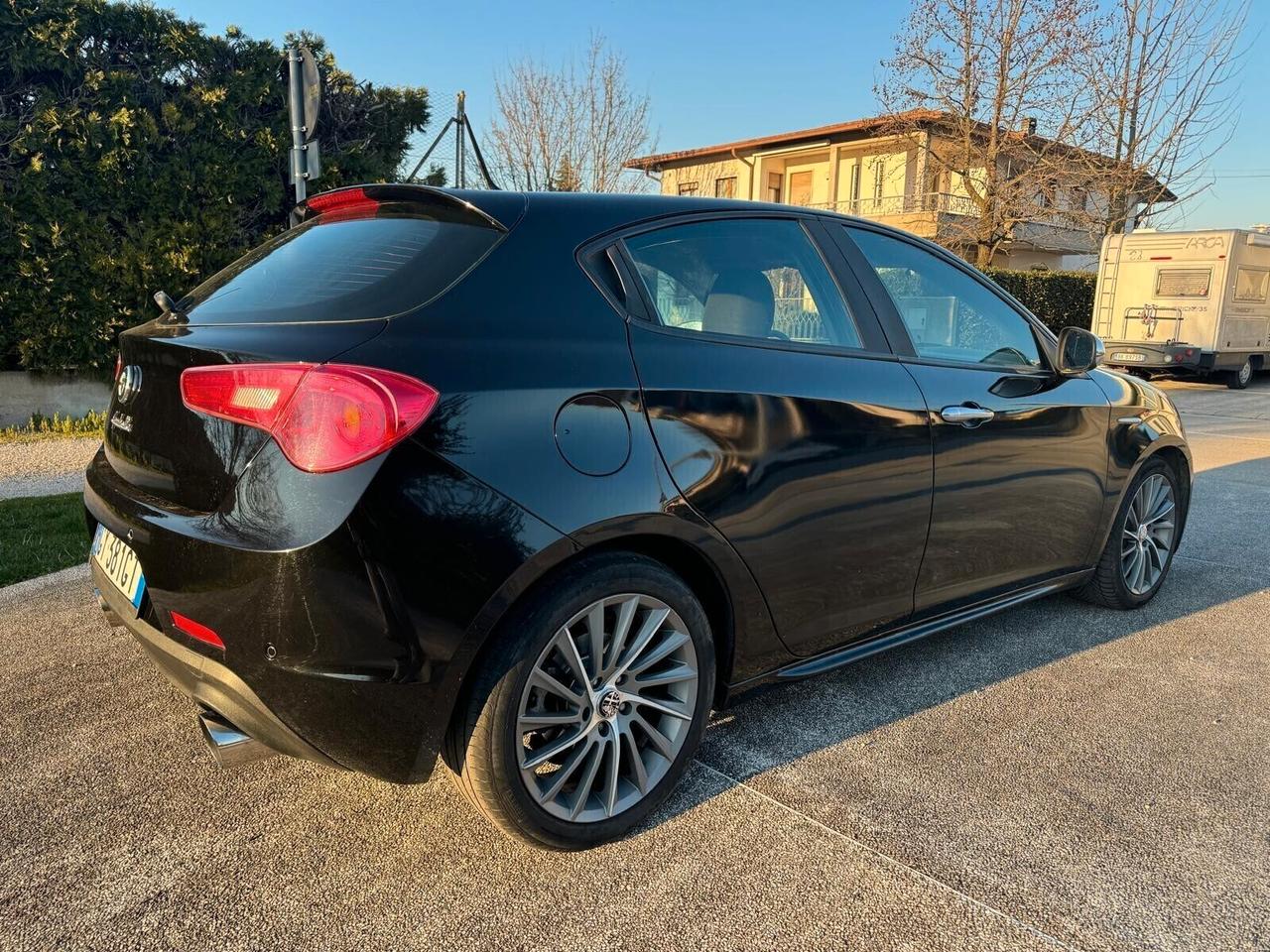 Alfa Romeo Giulietta 2.0 JTDm-2 140 CV Exclusive - NEOPATENTATI
