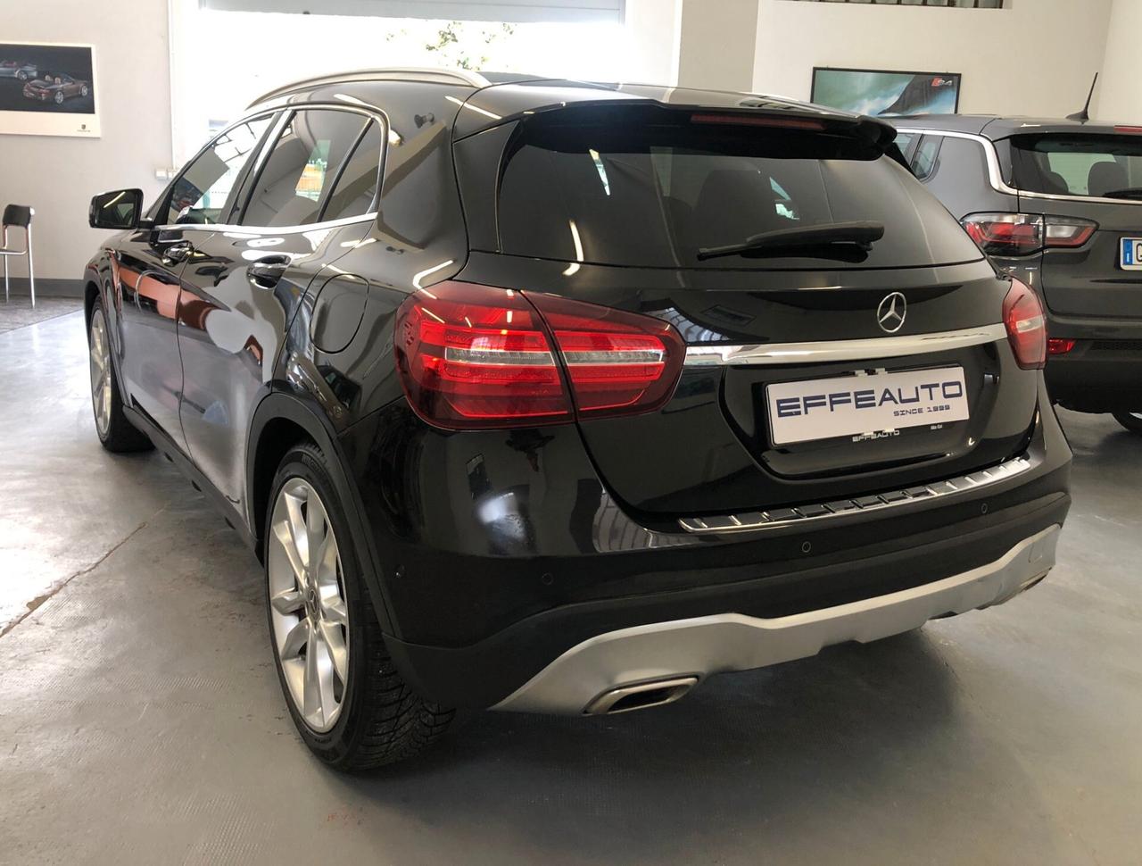 Mercedes-benz GLA 200 d Auto (( Gancio Traino ))