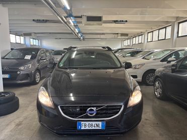 Volvo V40 D2 R-design EXPORT / COMMERCIANTI