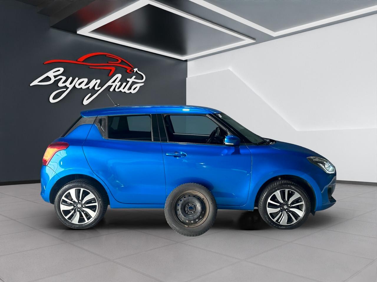 Suzuki Swift 1.2 Hybrid 4WD AllGrip Top (CON GANCIO TRAINO)