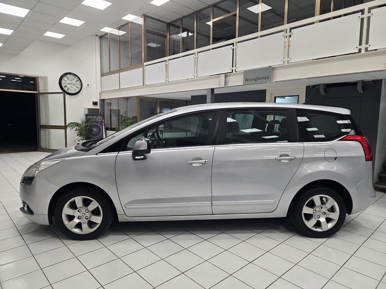 Peugeot 5008 1.6 HDi 112CV Premium 2010