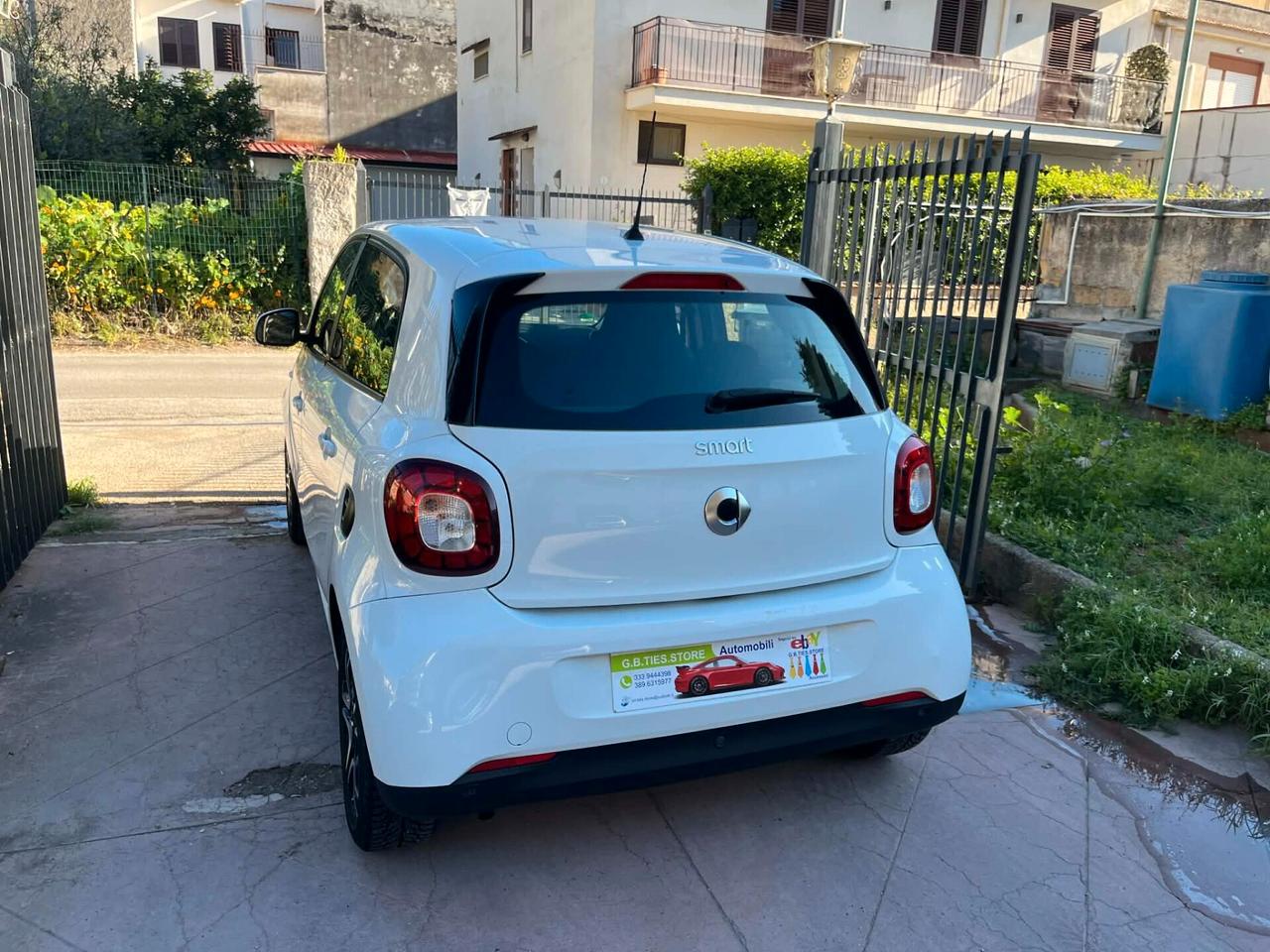 SMART FORFOUR 2018 PASSION TOTAL WHITE
