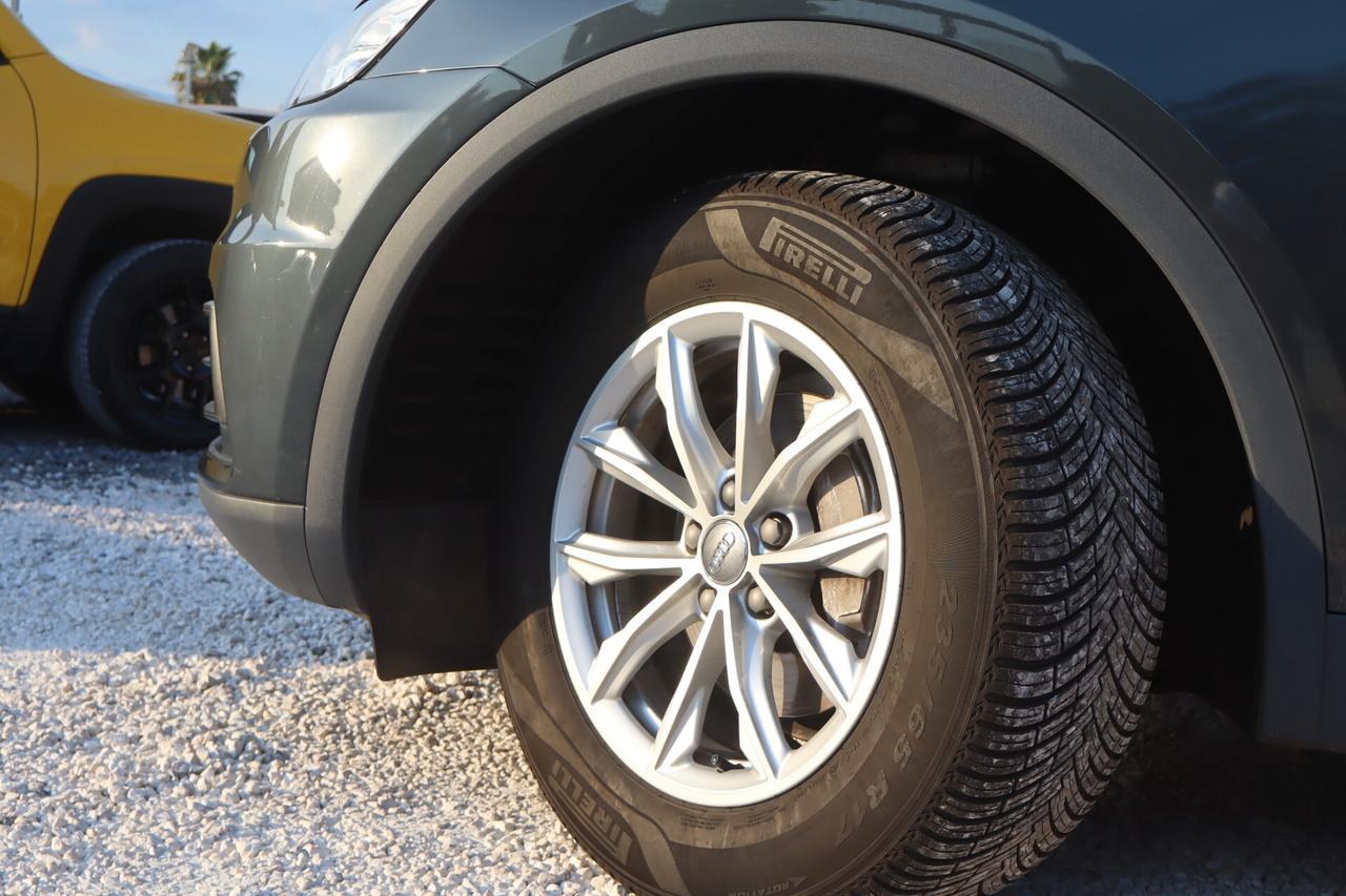 Audi Q5 2.0 TDI Tua A SOLI 216€
