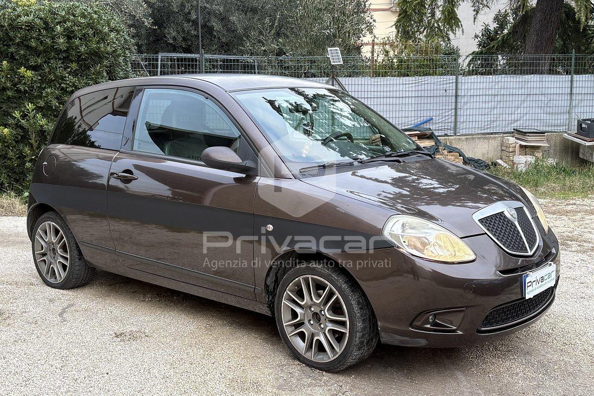 LANCIA Ypsilon 1.2 Versus