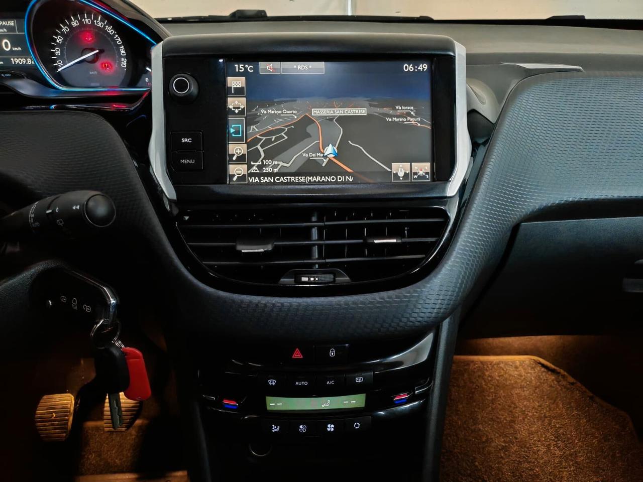 Peugeot 2008 BlueHDi 120 S&S Allure