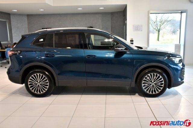 VOLKSWAGEN Tiguan 2.0 TDI 150 CV DSG EDITION PLUS + R18 + GANCIO TRA
