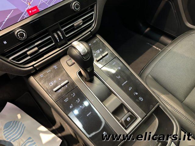 PORSCHE Macan 2.0 / TETTO PANORAMICO / TELECAMERA