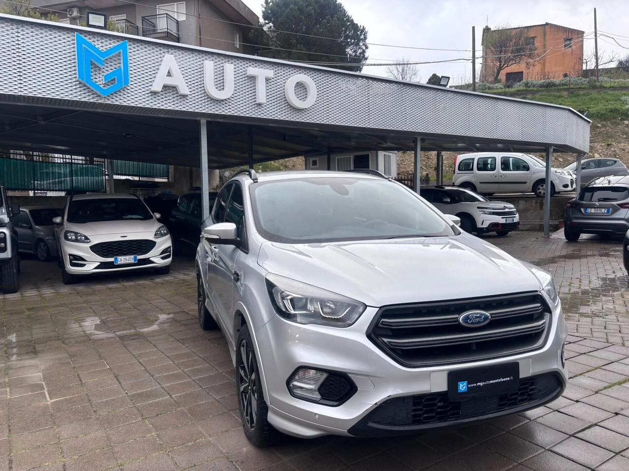 FORD KUGA