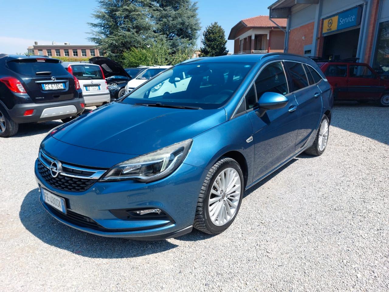Opel Astra 1.6 CDTI Sports Tourer Cosmo