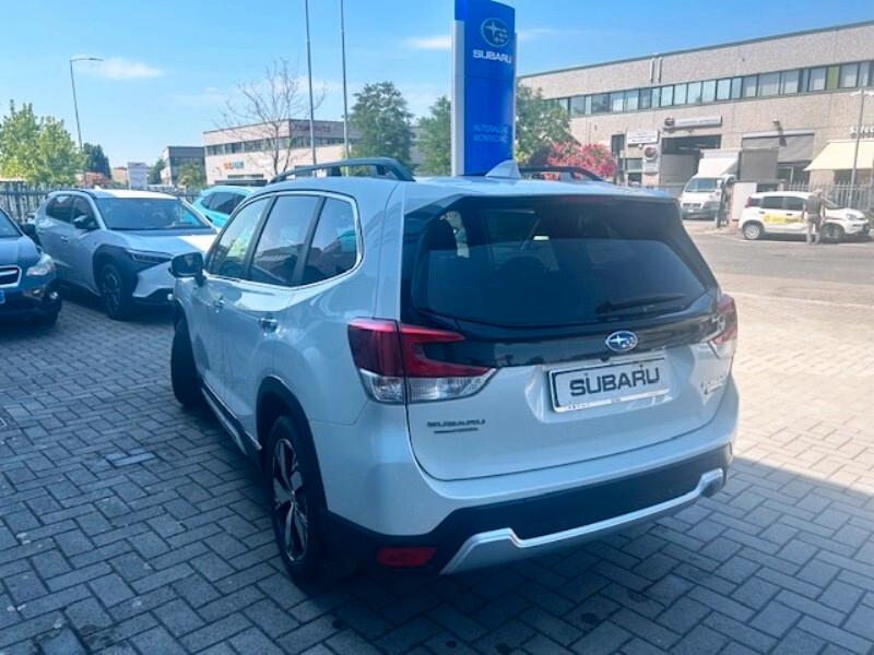 Subaru Forester 2.0 e-Boxer MHEV CVT Lineartronic Premium - Unico propietario -