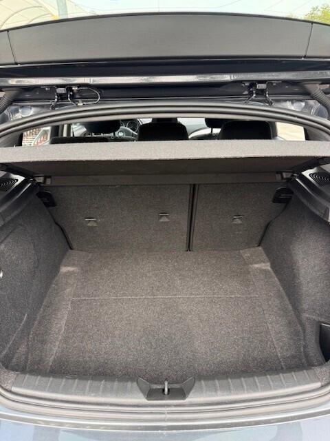 Bmw 118 118d 5p. Unique