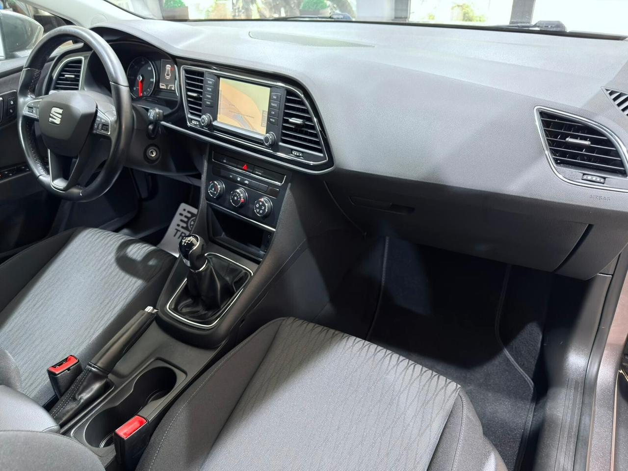 SEAT LEON ST 1.6TDI 110cv BUSINESS LED 2016