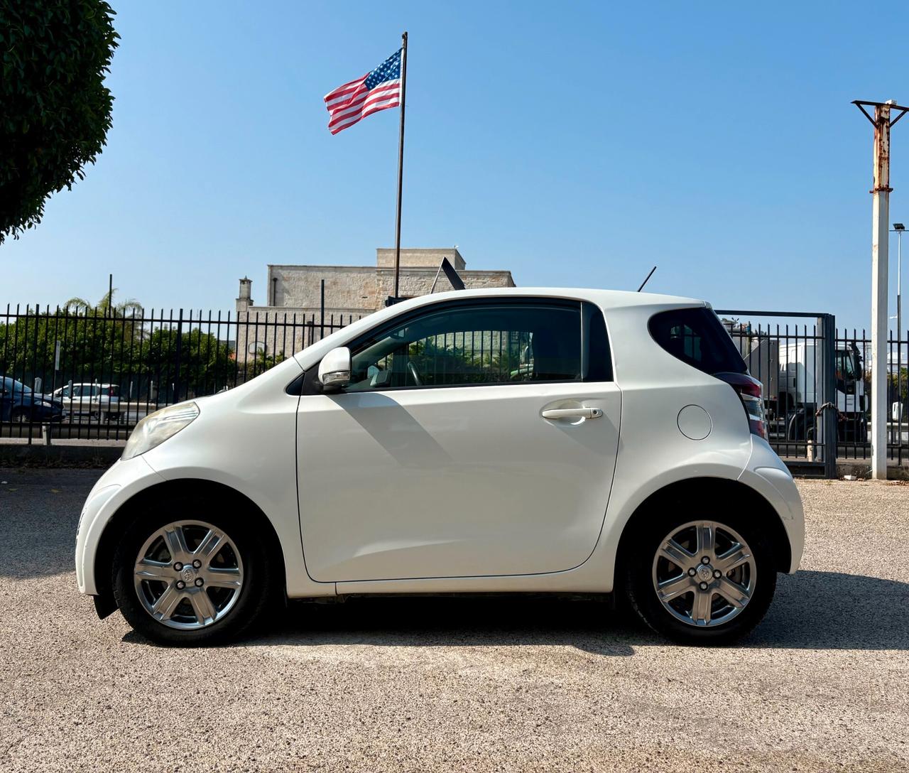 Toyota iQ 1.0 VVT-i