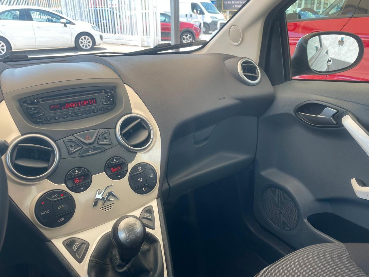Ford Ka 1.2 8V 69CV Titanium
