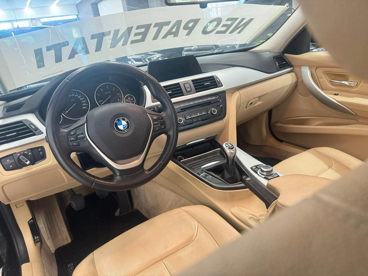 Bmw 316d 2.0d 116cv - Luxury - 2012