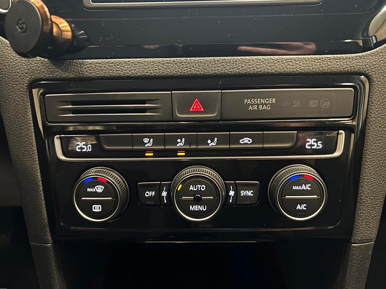 Volkswagen Golf 1.6 TDI 110CV *PARI AL NUOVO*