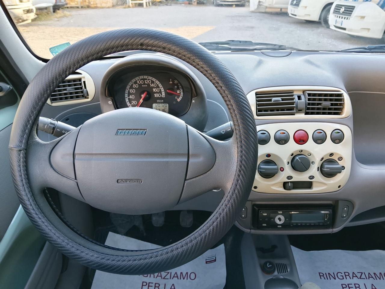 Fiat 600 1.1 50th Anniversary 06 clima servosterzo vetri elettrici