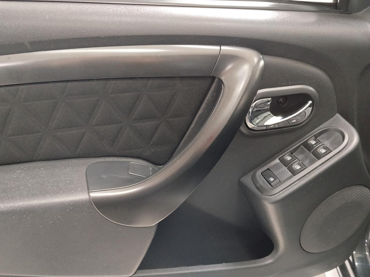 Dacia Duster 1.5 Diesel 2016 CON GARANZIA