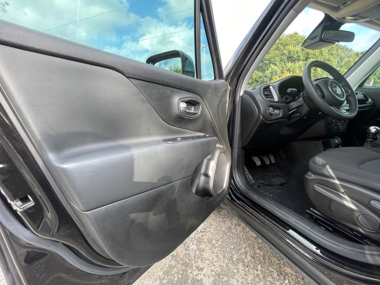 Jeep Renegade Limited 1.6 Multijet 130 CV “TOTAL BLACK”
