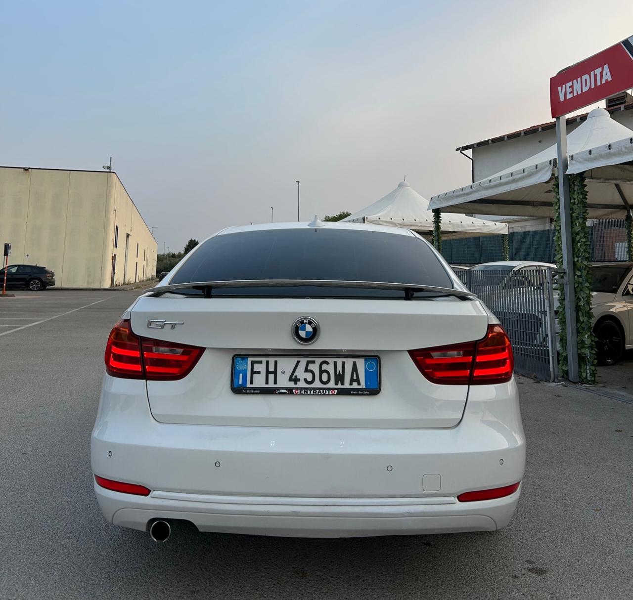 Bmw Gran Turismo GT SERIE 3 318D 2.0 143CV 2014