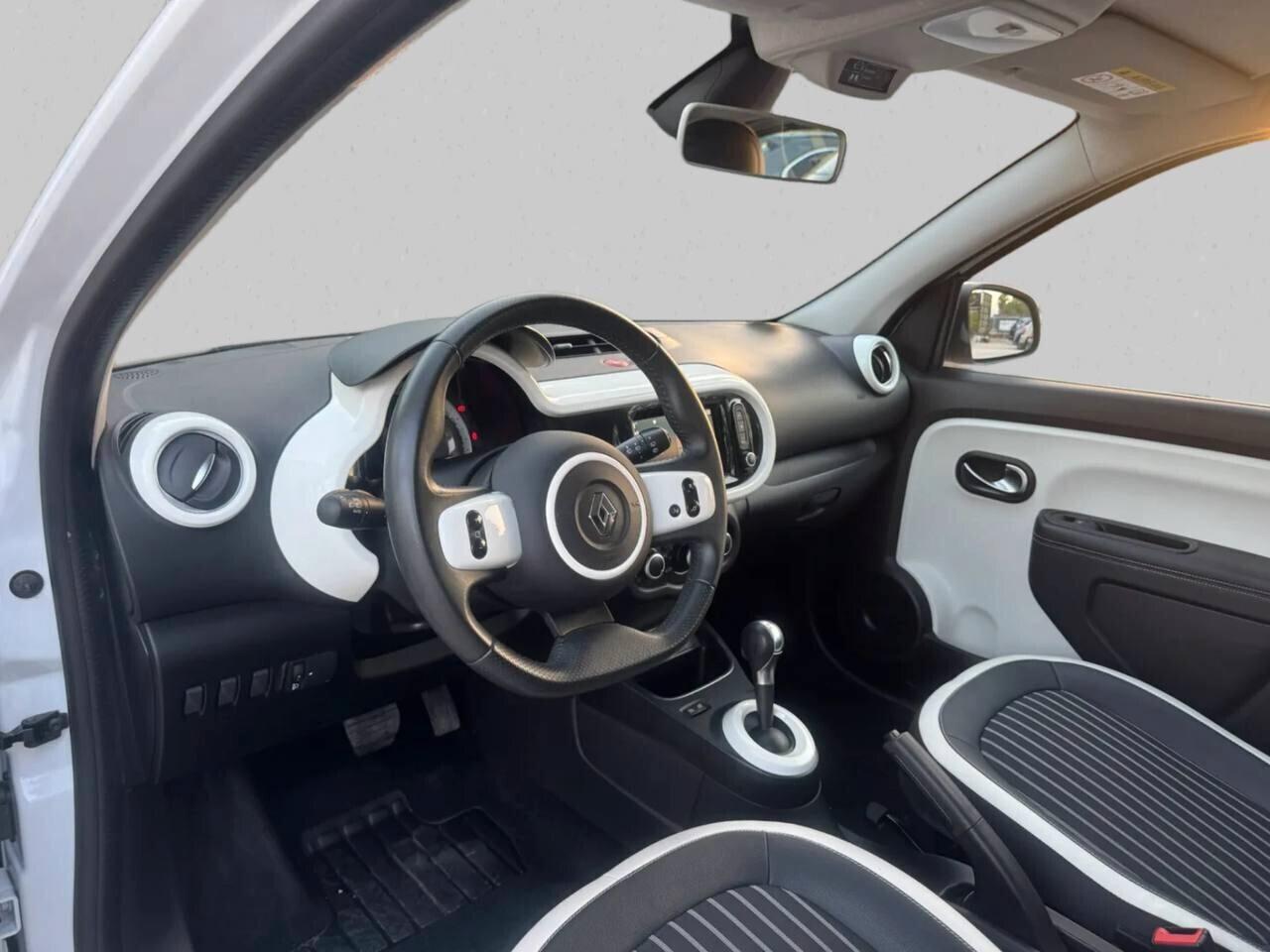 Renault Twingo SCe 65 CV Signature 12/2020