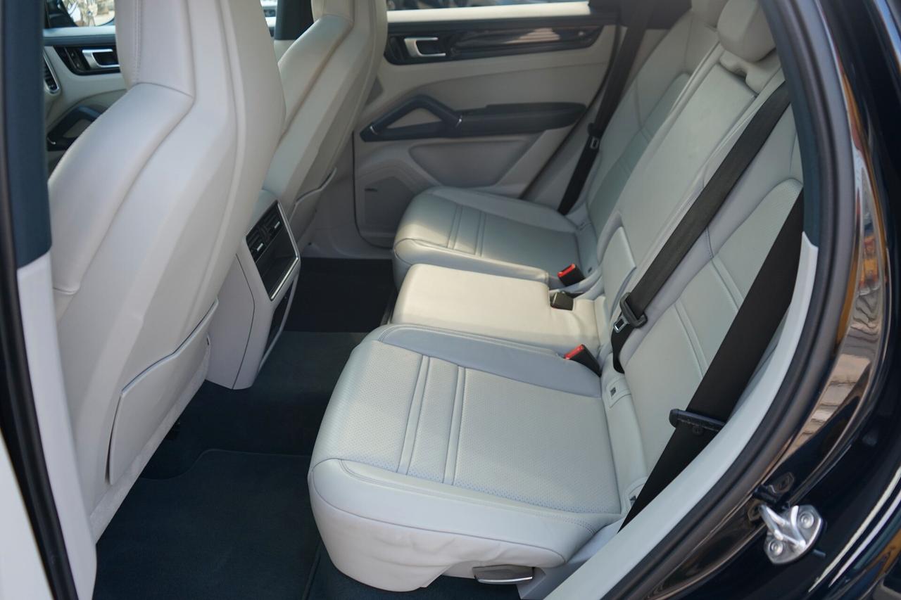 Porsche Cayenne Coupé 3.0 V6 E-Hybrid