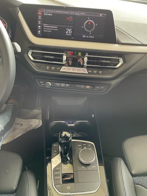 Bmw 116 116d 5p. Msport