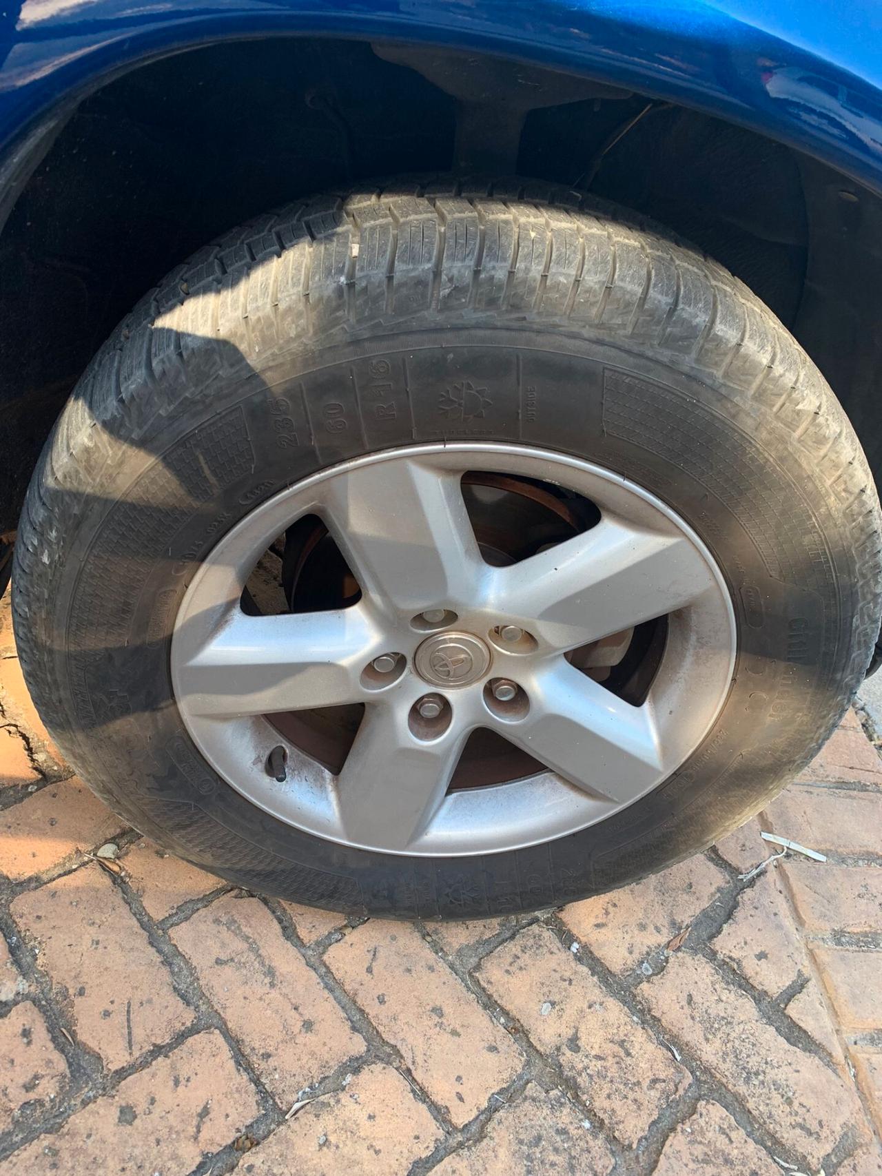 Toyota RAV 4 RAV4 2.0 Tdi D-4D cat 3 porte Sol