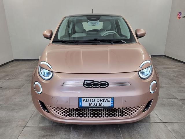 FIAT 500e 3+1 42 kWh La Prima