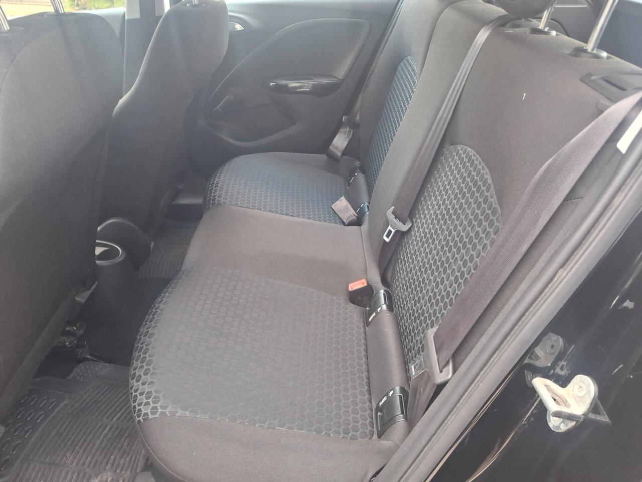 Opel Corsa 1.2 5 porte neopatentati