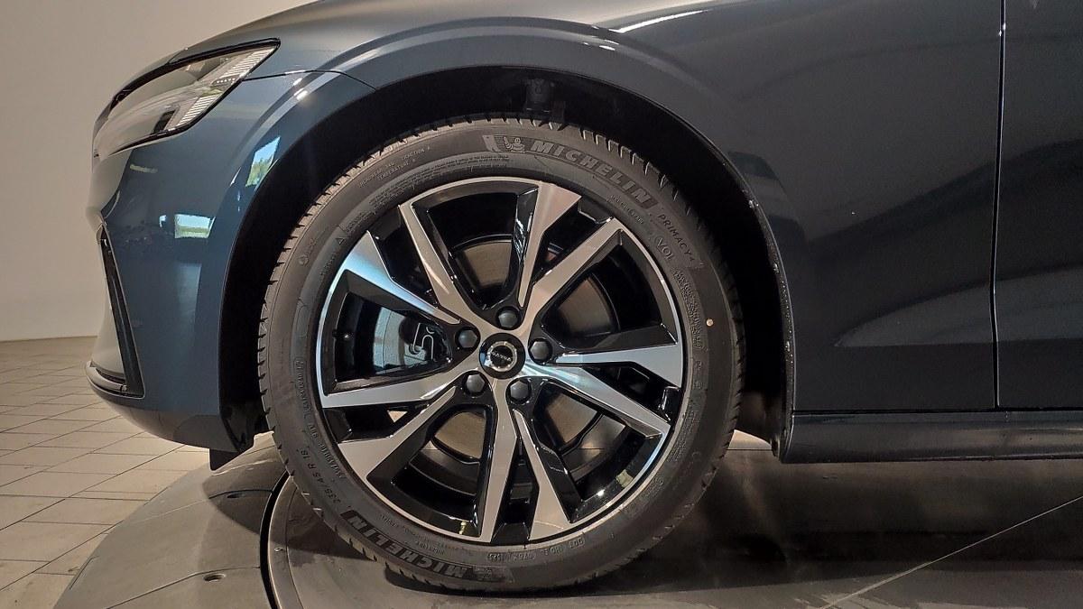 VOLVO V60 B4 Mild Hybrid Automatico Plus Dark