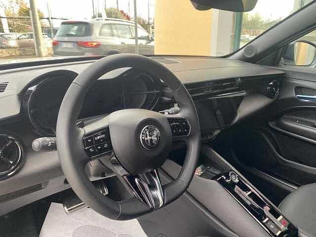 Alfa Romeo Junior 1.2 136 CV Hybrid eDCT6 Speciale