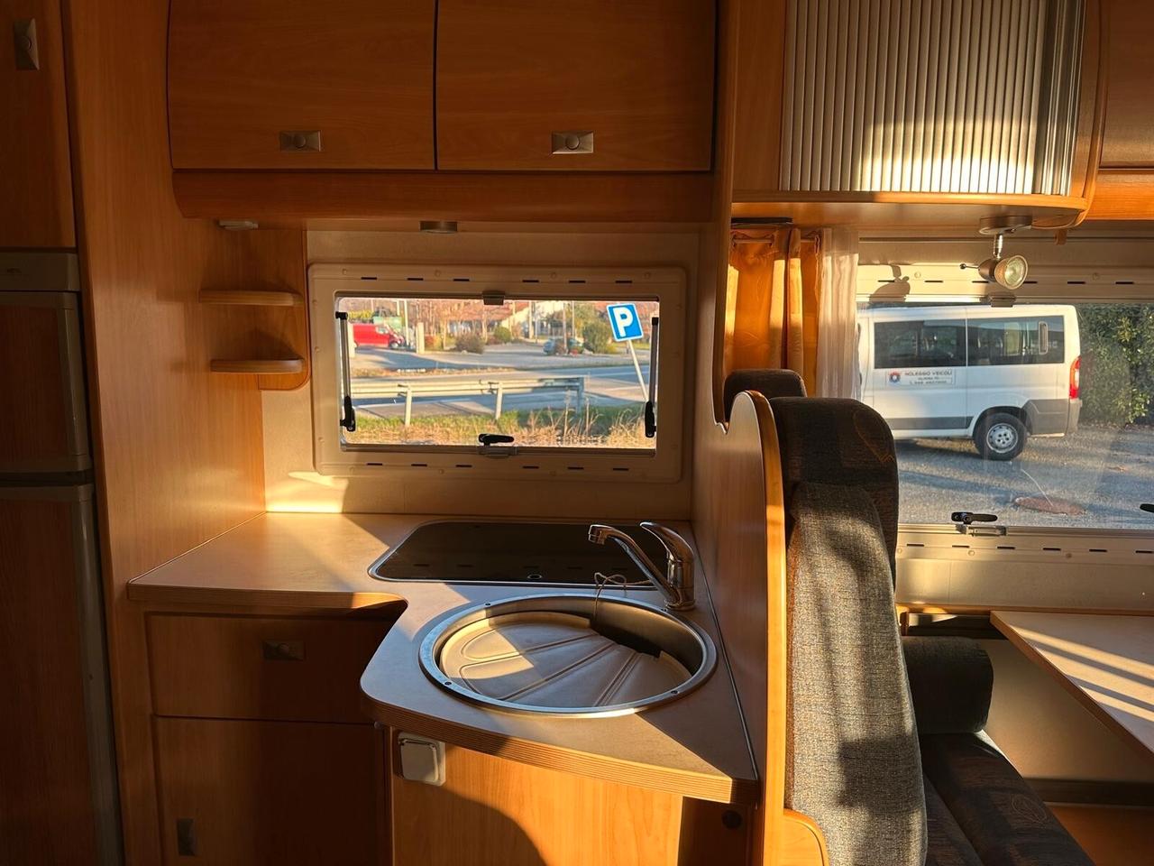 Ford TRANSIT mansardato