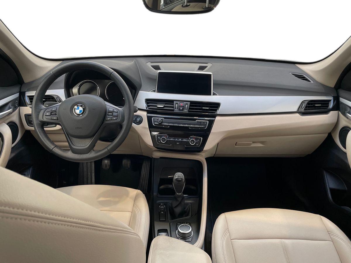 BMW X1 F48 2019 - X1 sdrive18i Advantage 136cv