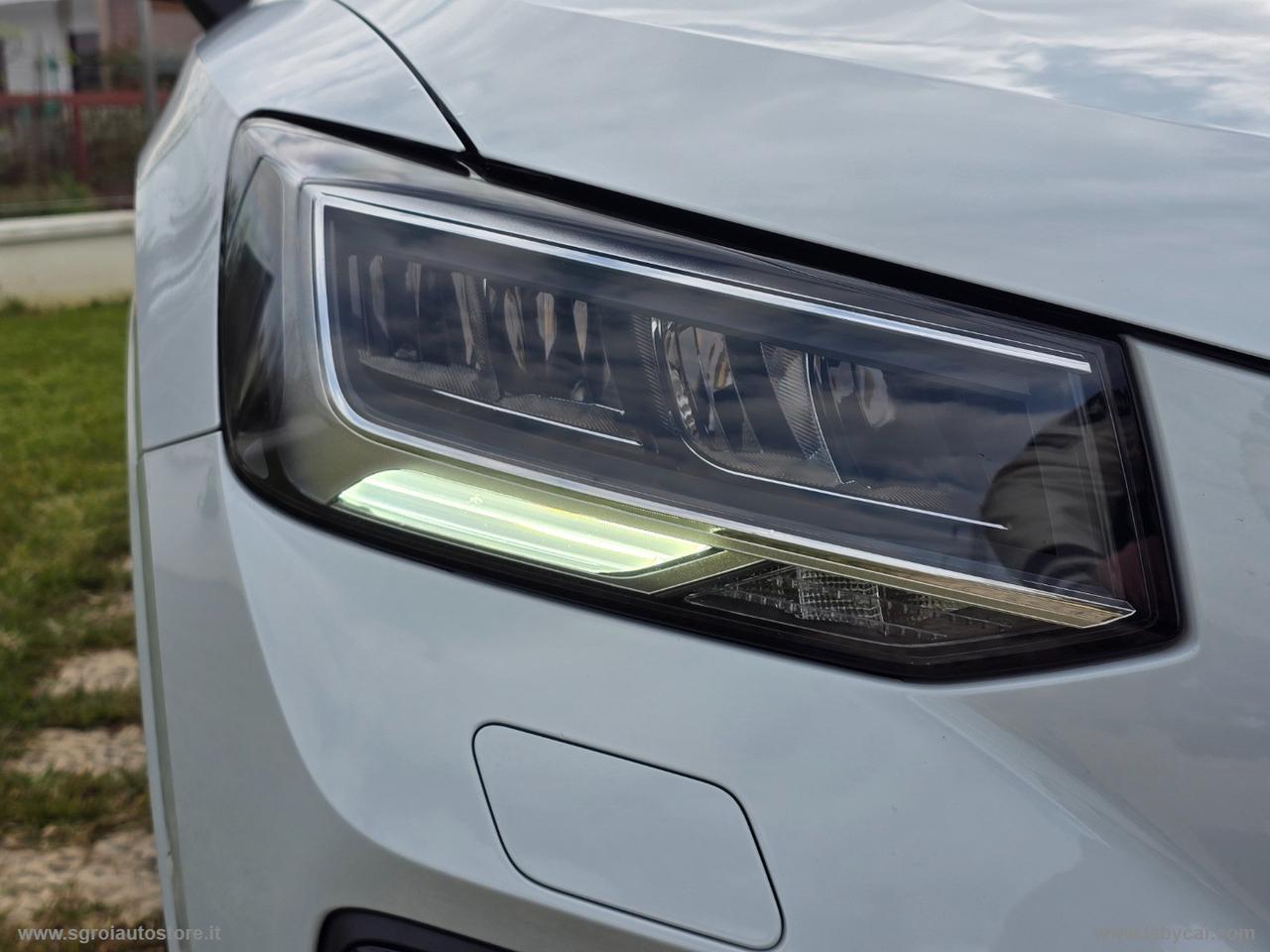 AUDI Q2 30 TDI S line Edition