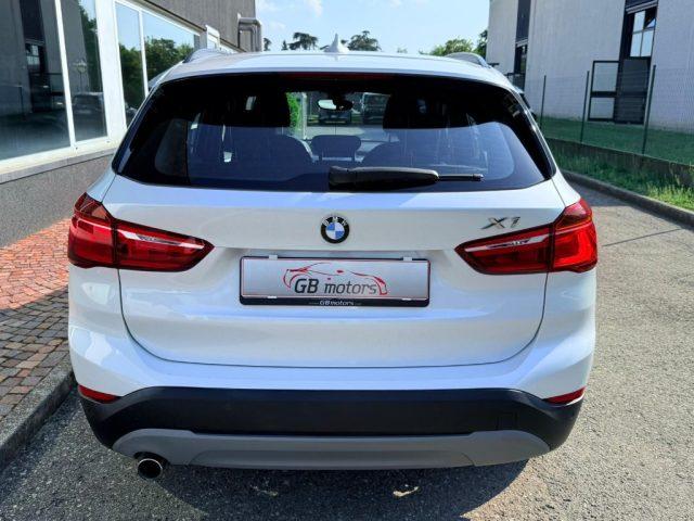 BMW X1 xDrive18d Business AUT - NAVI - LED - PDC - 18