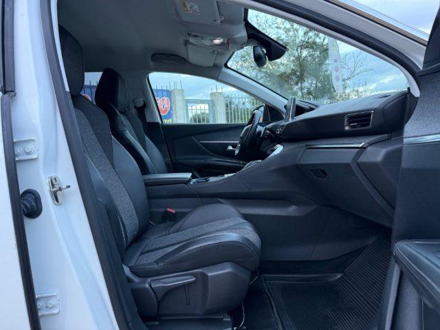 PEUGEOT 3008 BlueHDi PARI AL NUOVO/GARANZIA