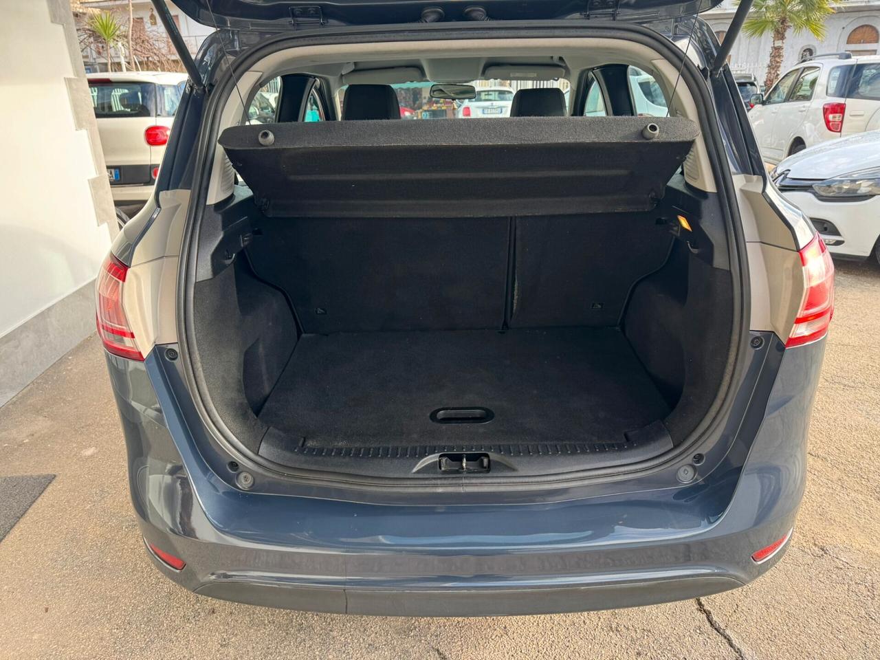 Ford B-Max 1.4 90 CV GPL Business