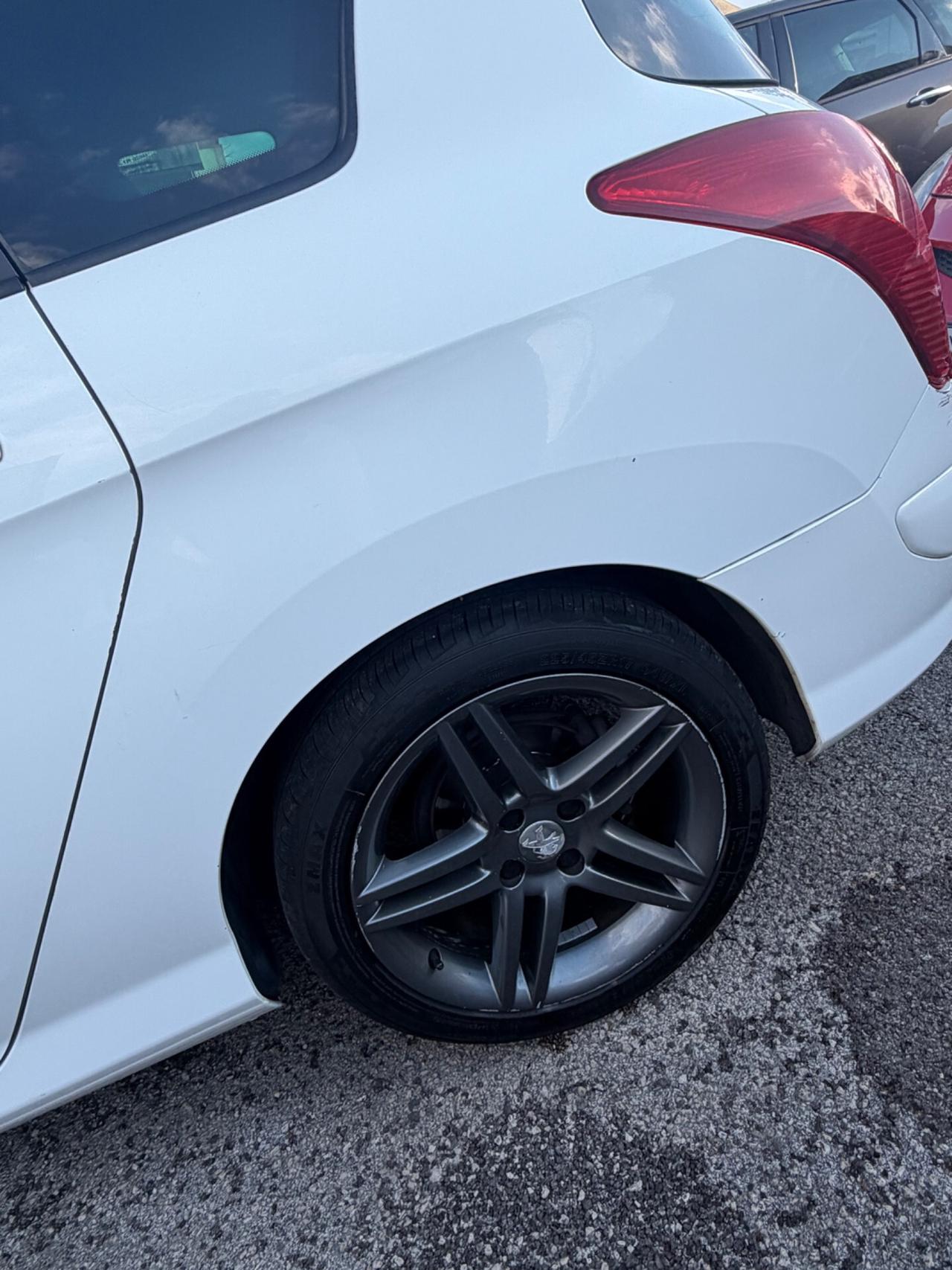 Peugeot 308 1.6 8V e-HDi 112CV Stop&Start robotiz. 5p. Active