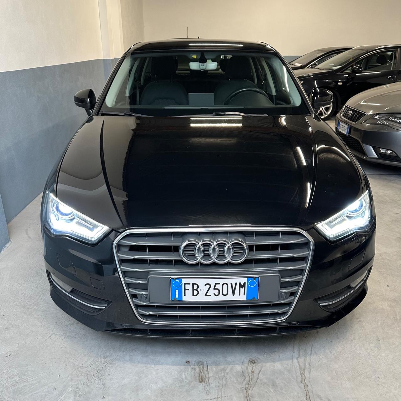 Audi A3 1.6 TDI clean diesel S tronic Ambition