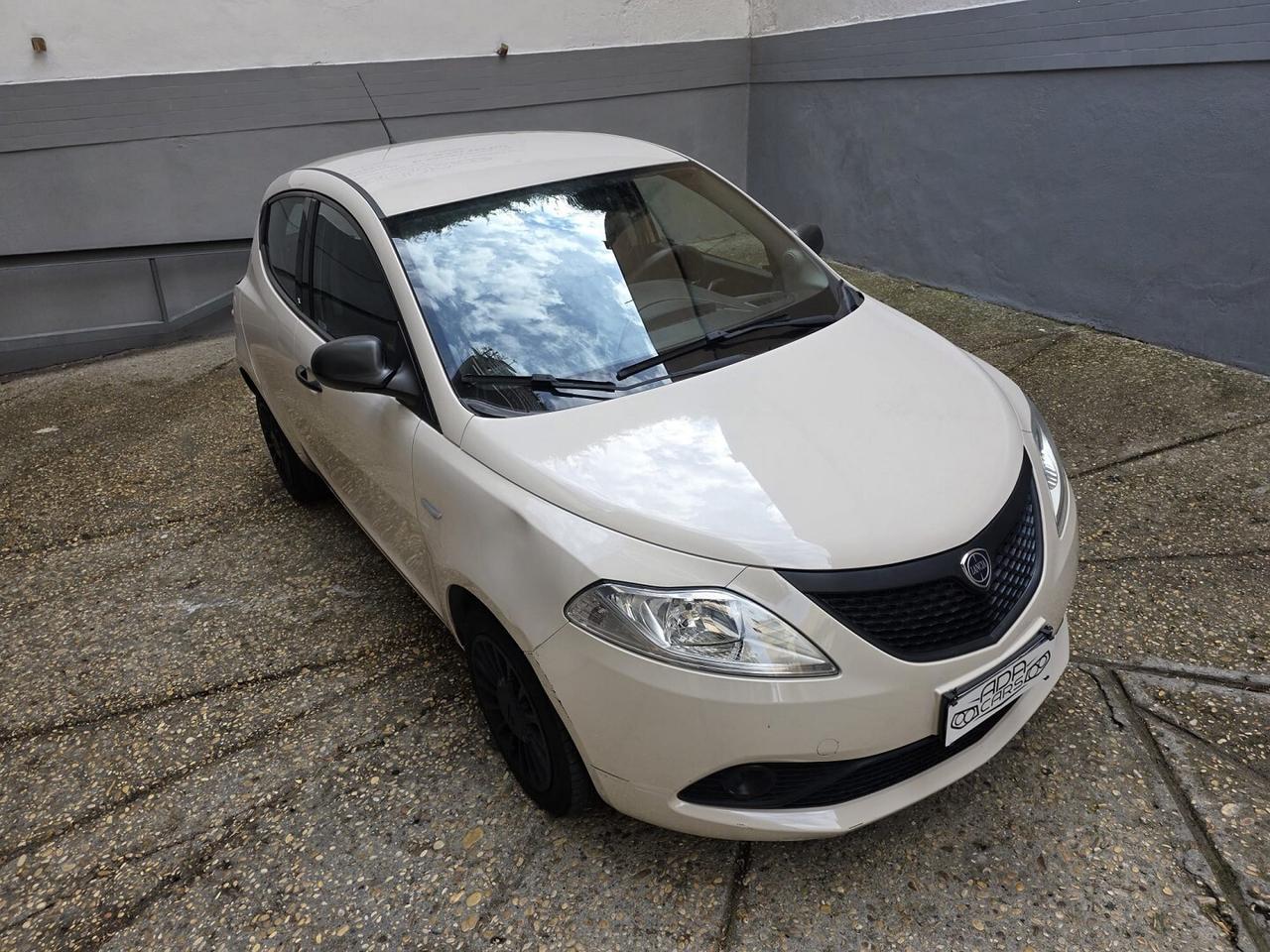 LANCIA YPSILON 1.2 - GARANZIA 12 MESI INCLUSA
