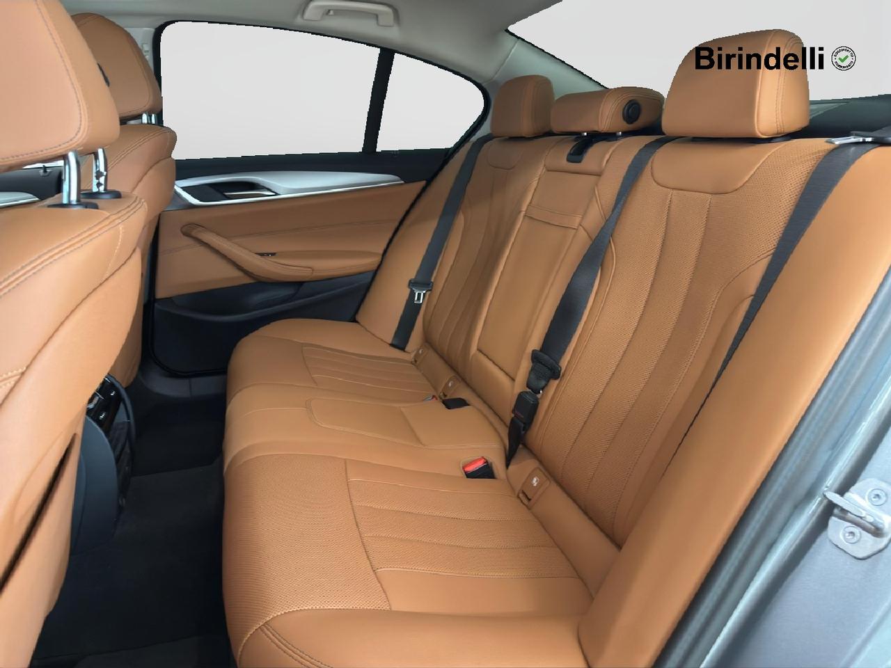 BMW Serie 5(G30/31/F90) - 520d 48V xDrive Business