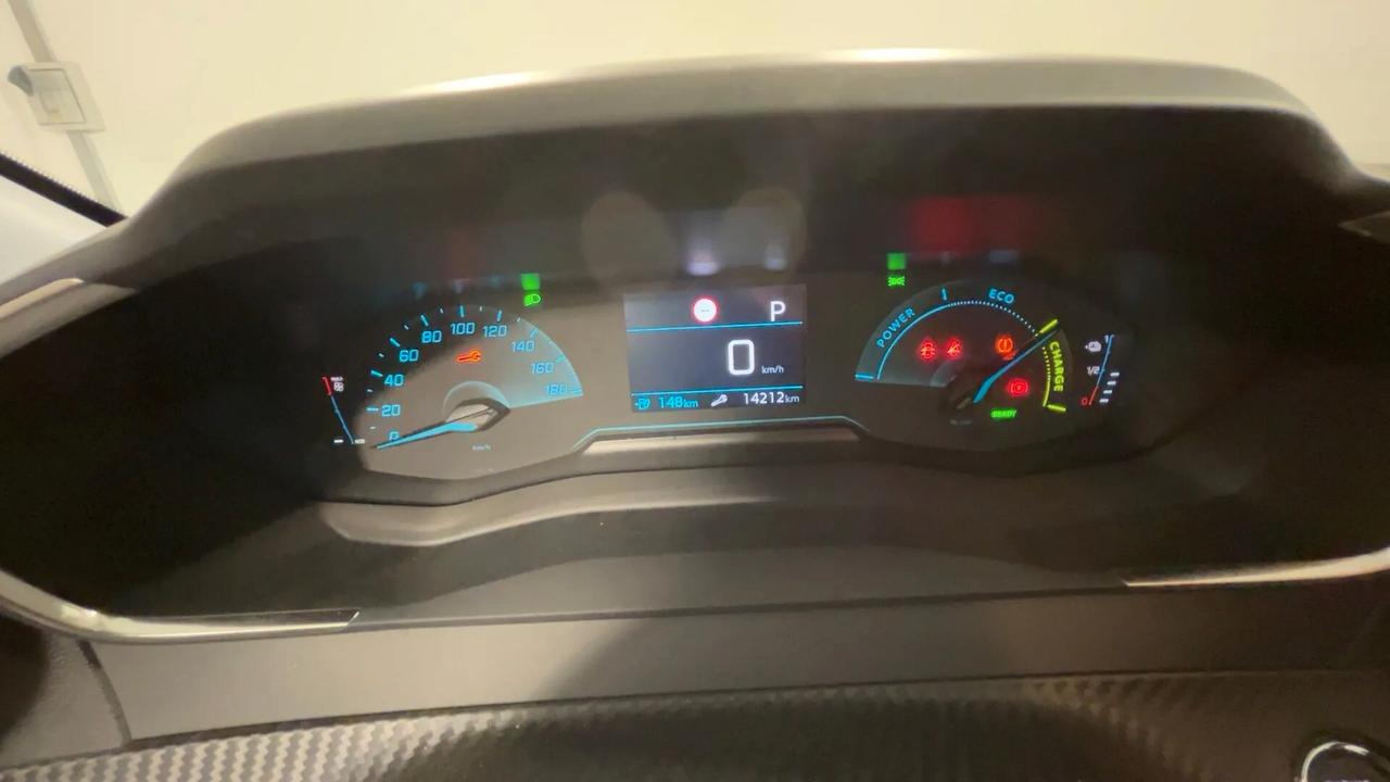 Peugeot 208 motore elettrico 136 CV 5 porte Active