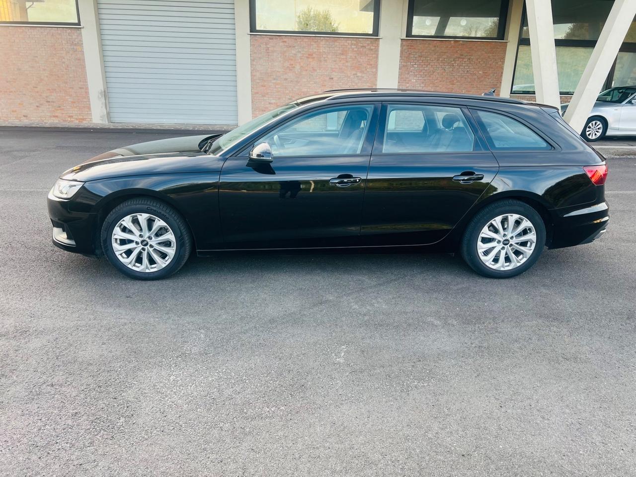 Audi A4 35 TDI/163 CV S tronic Business