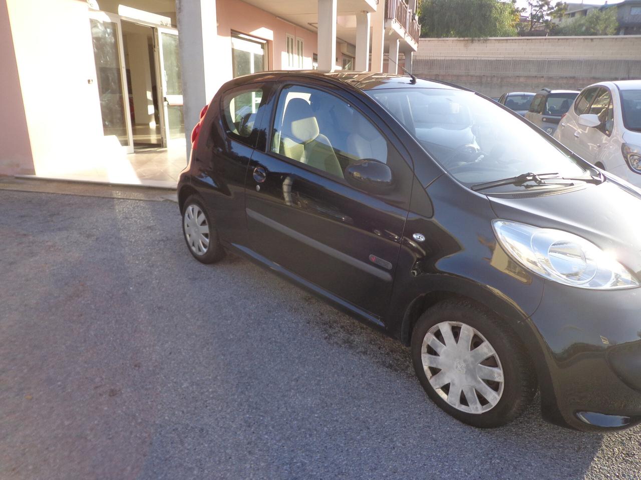 Peugeot 107 1.0 68CV 5p. Desir