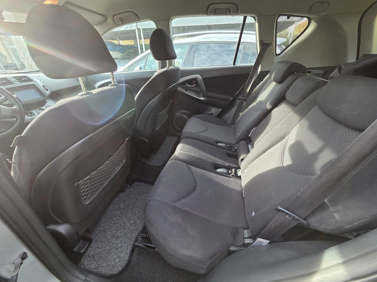 Toyota RAV 4 RAV4 2.2 D-4D 136 CV Sol